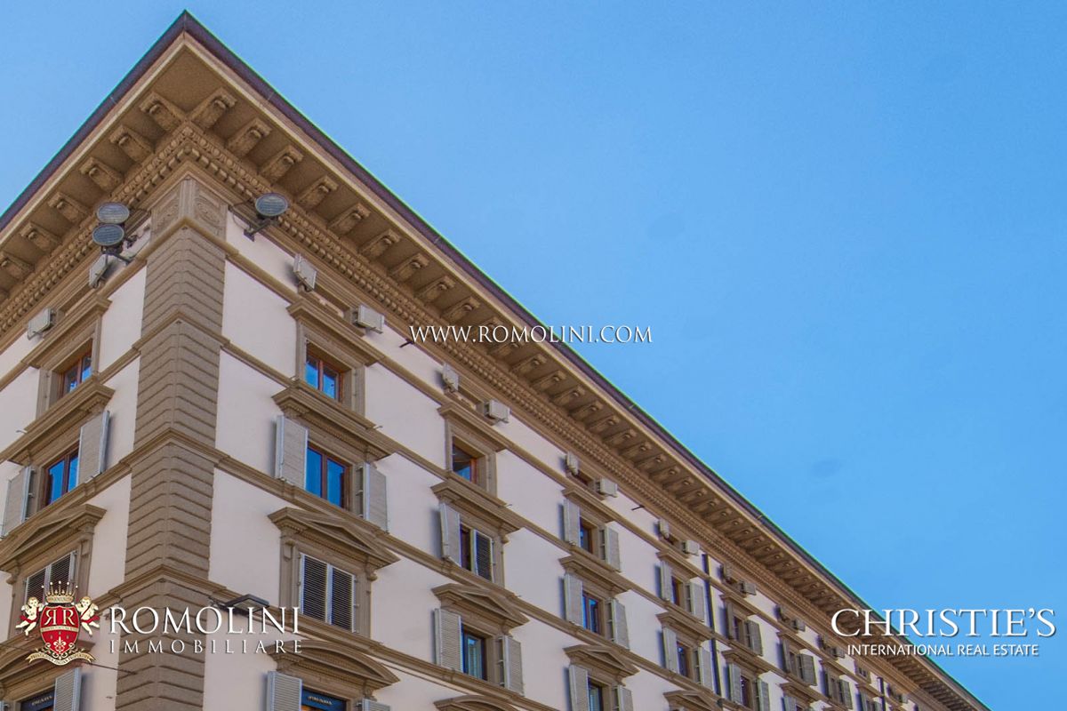 LUXURY PENTHOUSE WITH TERRACES FOR SALE, ITALY