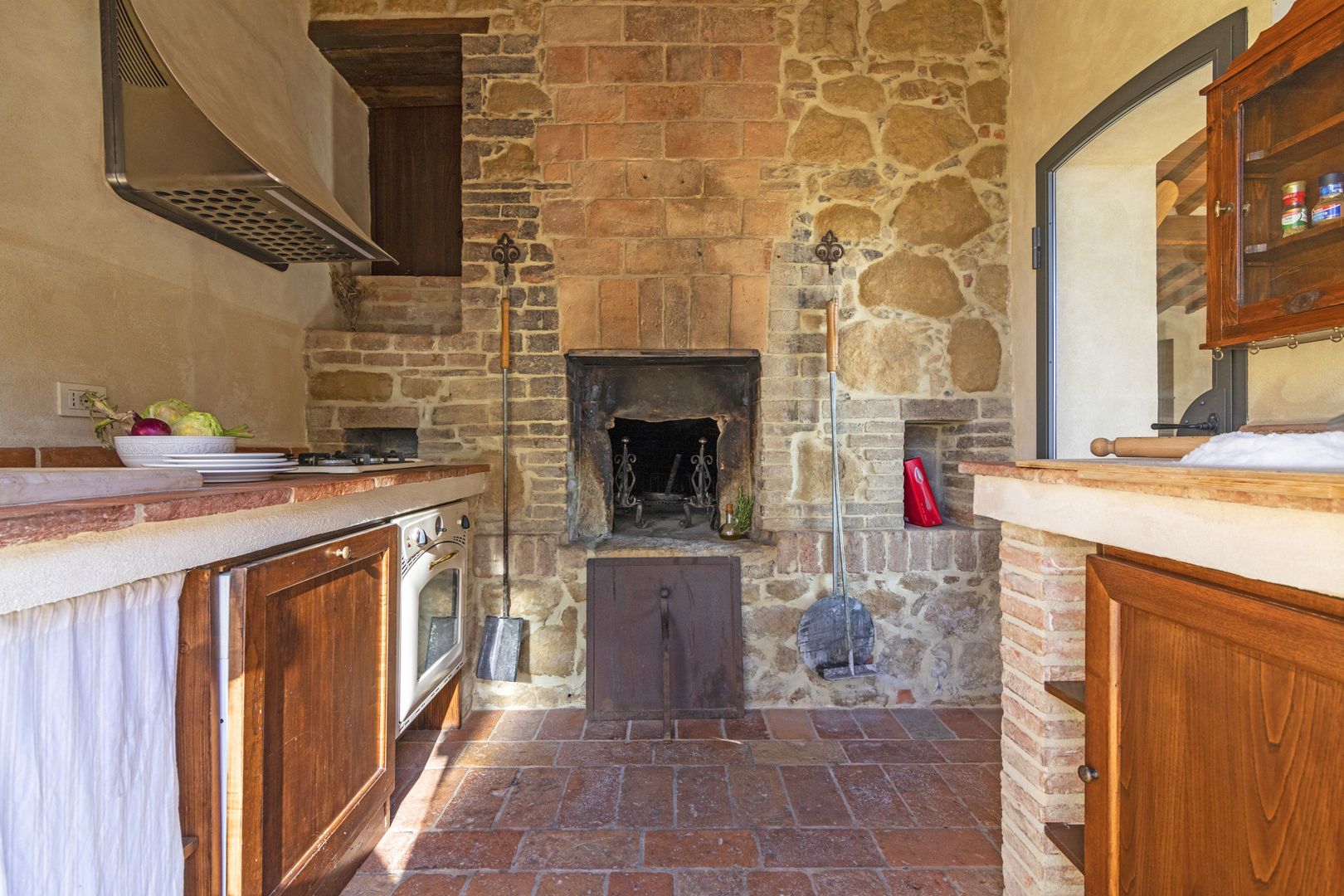 SEMI-DETACHED HOUSE FOR SALE IN ITALY