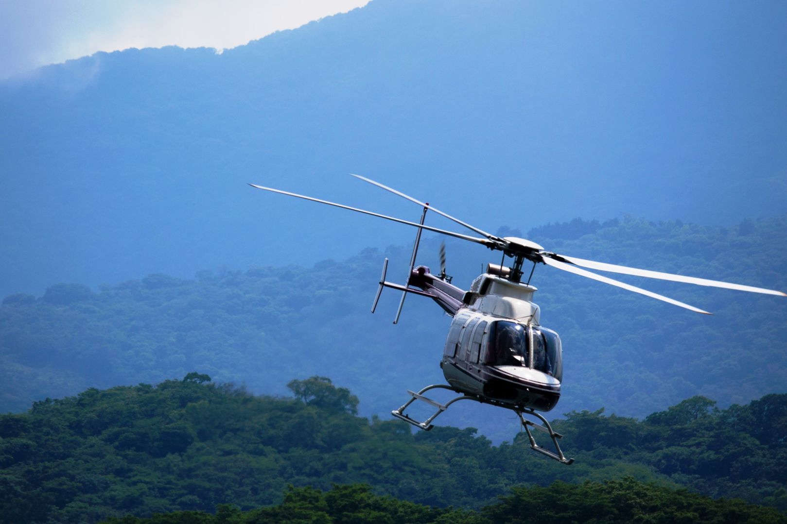 FLY-IN - Fly-in homes and properties for sale