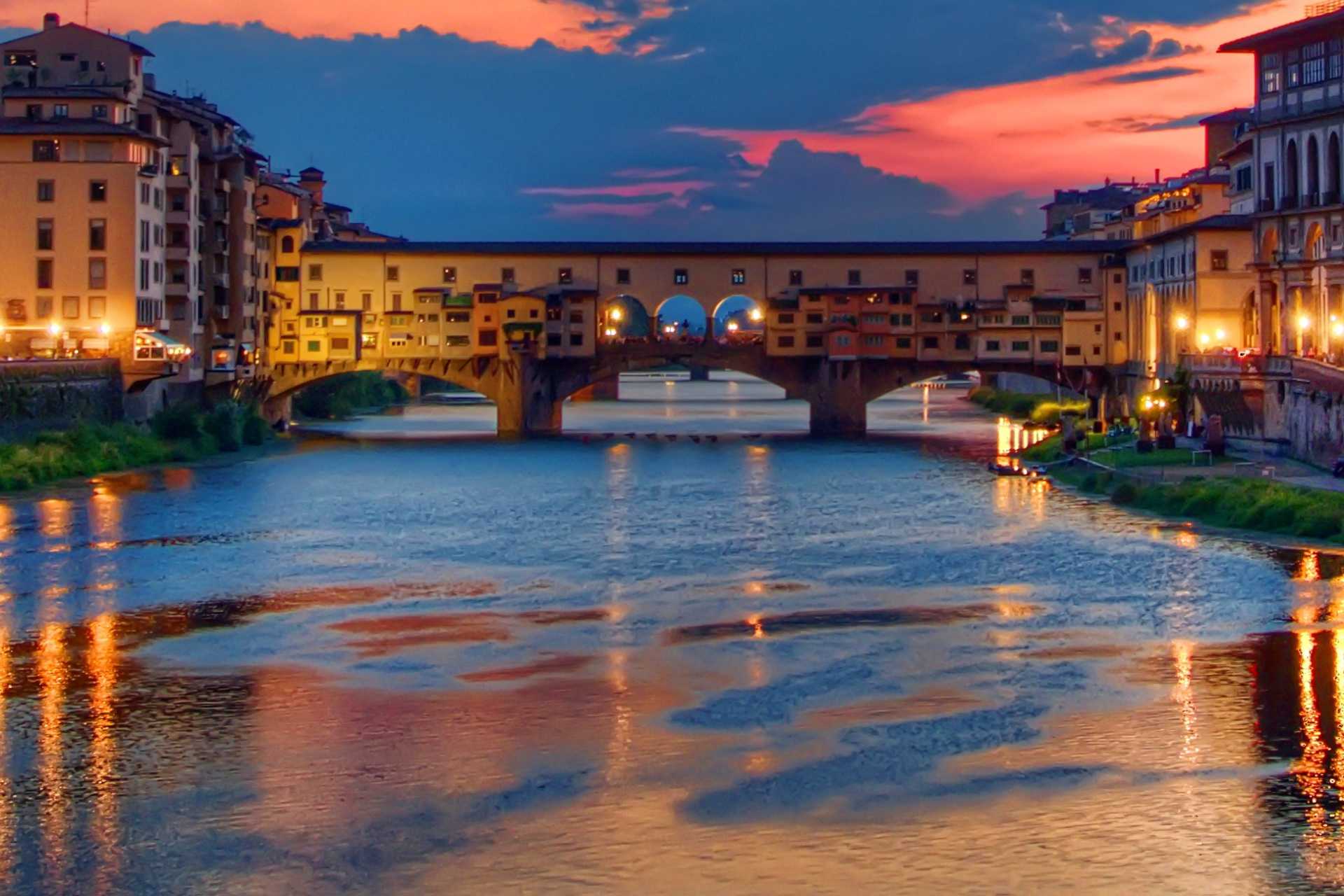 VILLA DI LUSSO, PALAZZI STORICI E APPARTAMENTI DI PREGIO IN VENDITA A FIRENZE