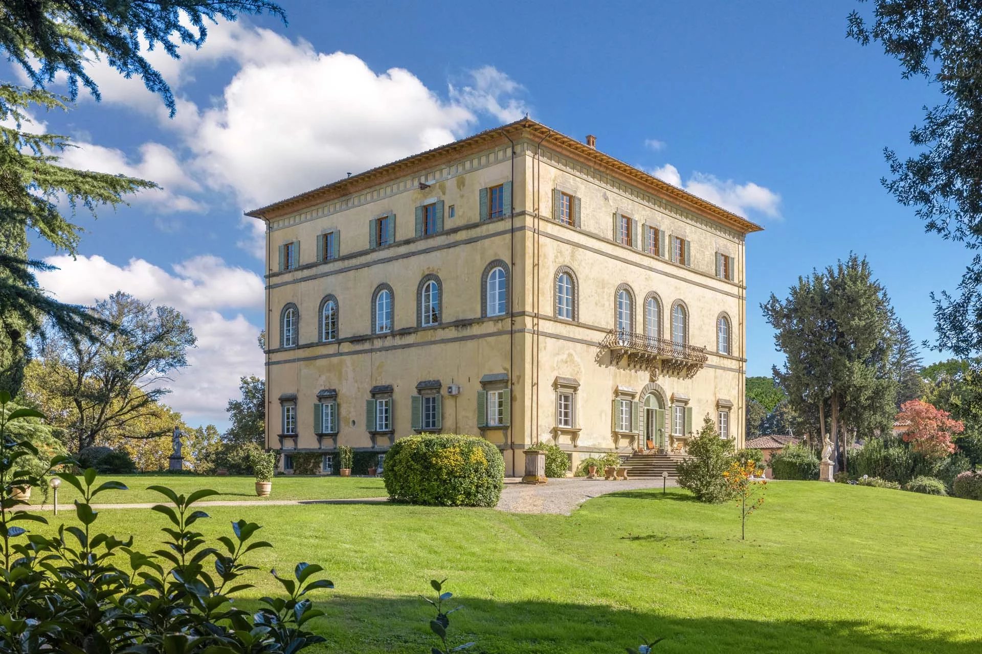 Spazi ampi e architettura senza tempo