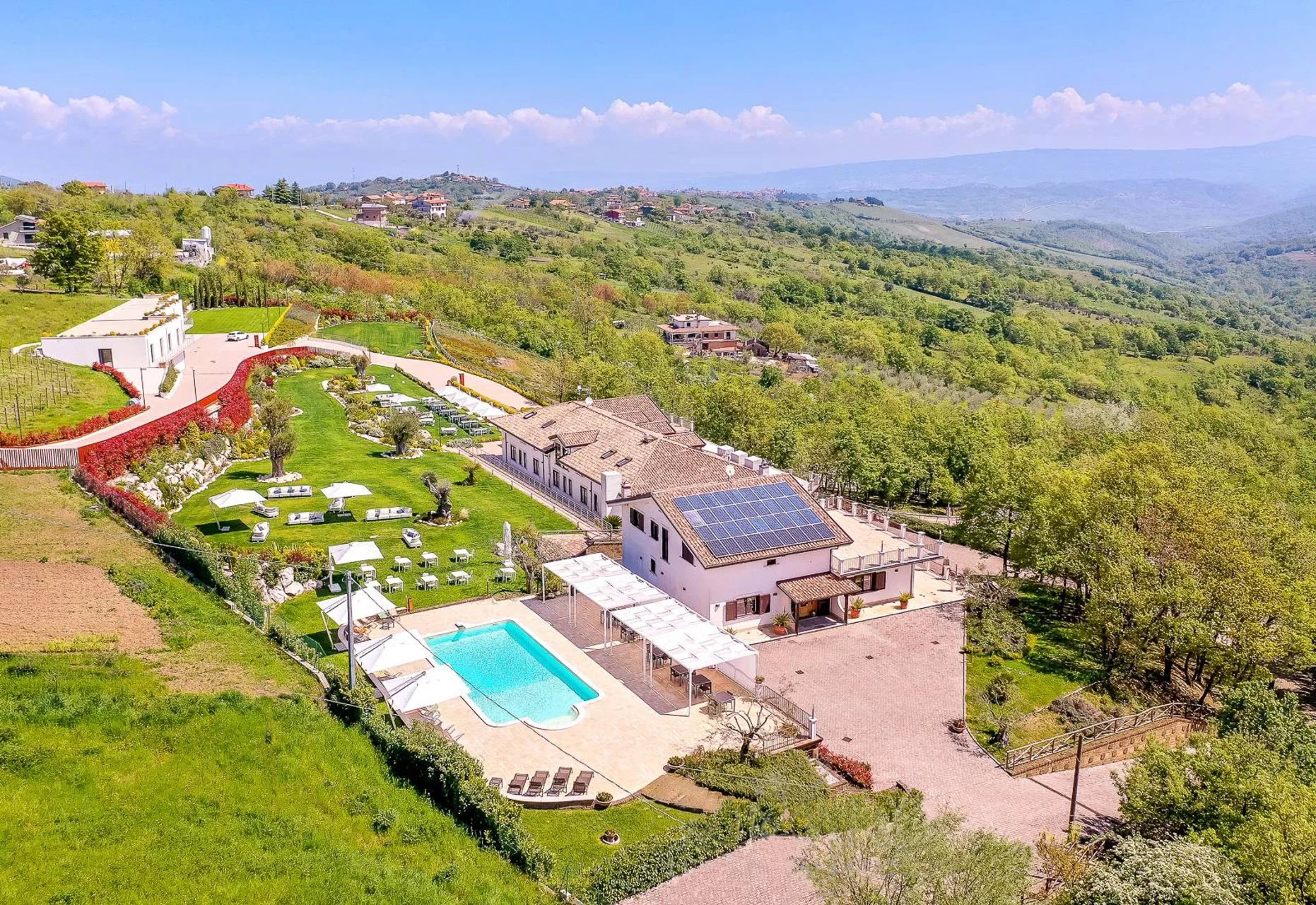 Resort, cantina e ospitalità in un unico progetto