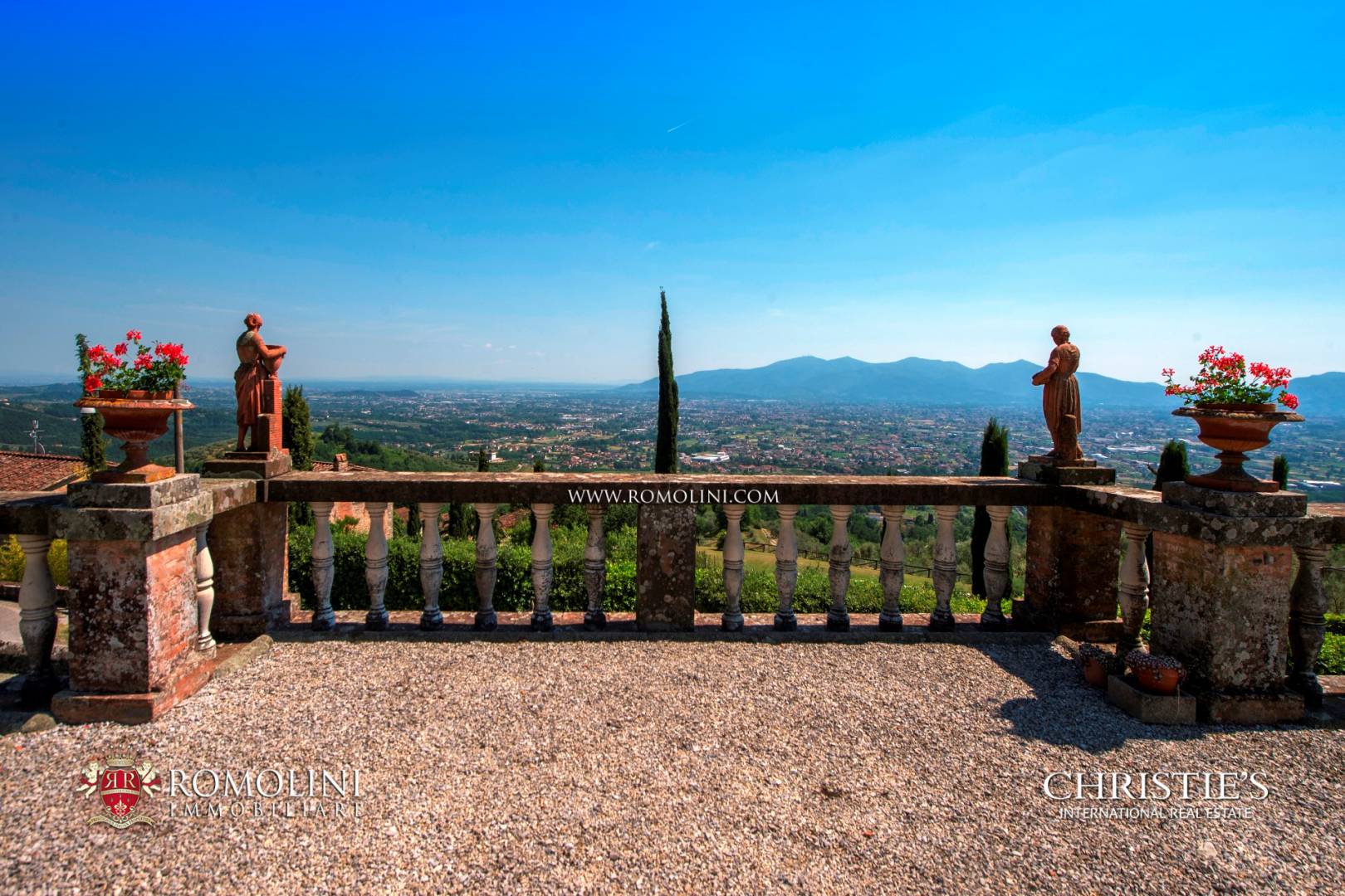 VILLE DI LUSSO IN VENDITA A LUCCA - IMMOBILI DI PREGIO, CASALI, VILLE VISTA MARE E TENUTE IN VENDITA IN TOSCANA