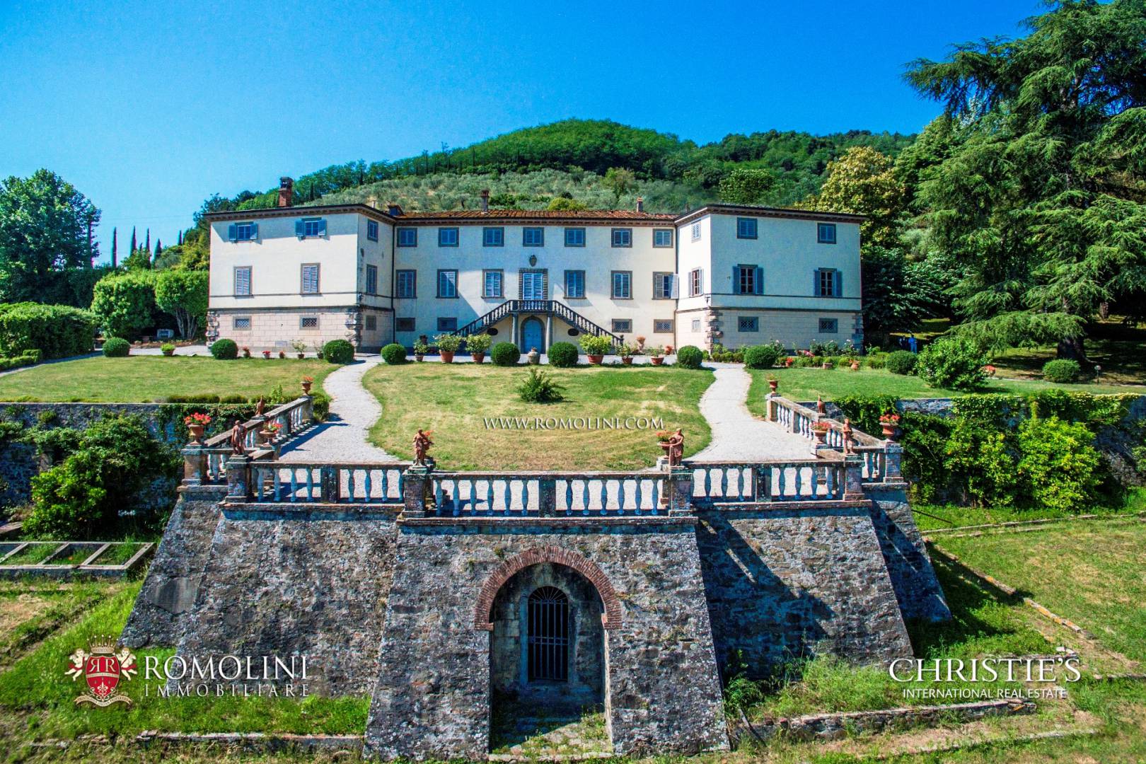 VILLE DI LUSSO IN VENDITA A LUCCA - IMMOBILI DI PREGIO, CASALI, VILLE VISTA MARE E TENUTE IN VENDITA IN TOSCANA