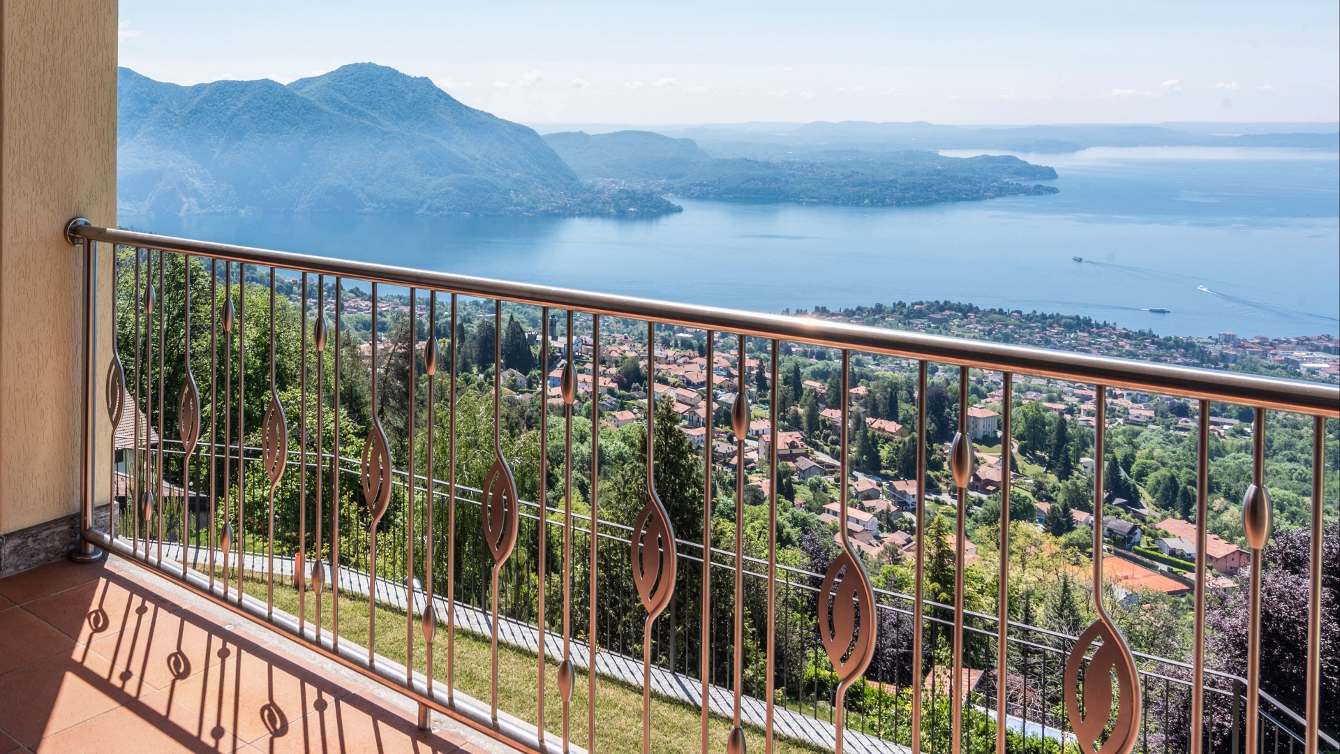VILLE E APPARTAMENTI VISTA LAGO IN VENDITA A BEE, LAGO MAGGIORE