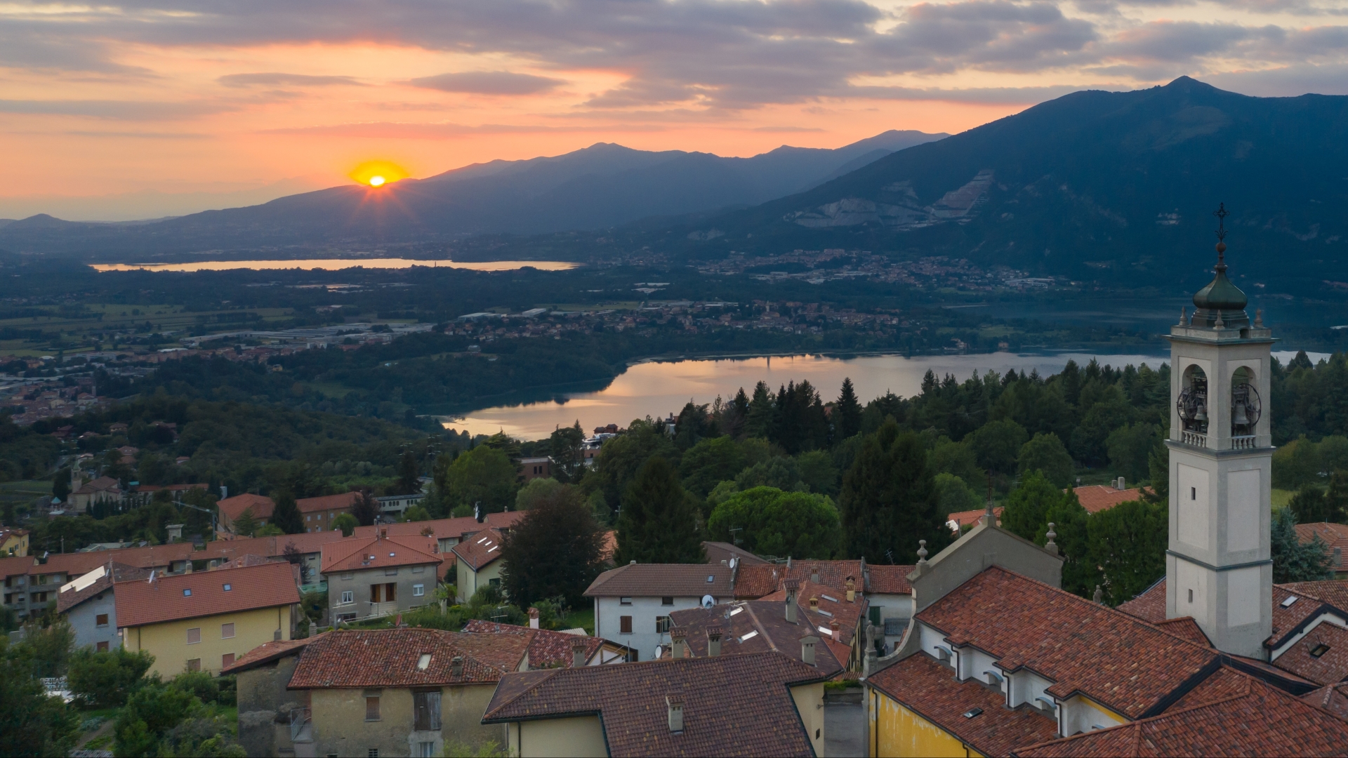 VILLE DI LUSSO IN VENDITA A LECCO SUL LAGO DI COMO, LOMBARDIA