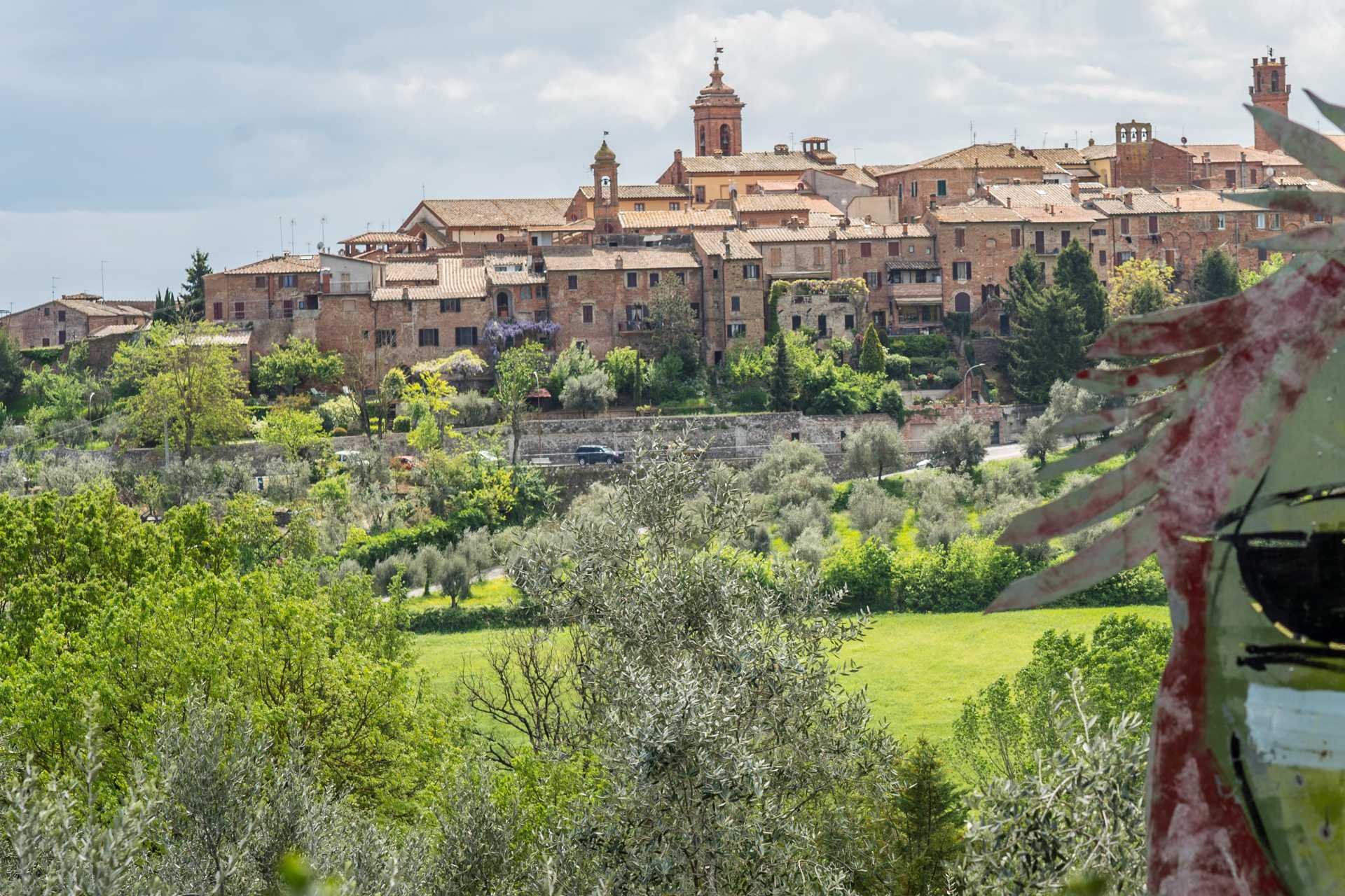 TORRITA DI SIENA: VILLE DI LUSSO, CASALI E AZIENDE AGRICOLE IN VENDITA A TORRITA DI SIENA, SIENA TOSCANA