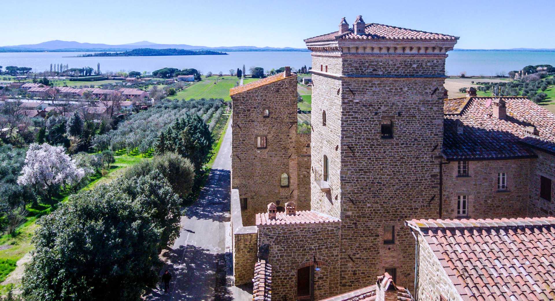 MAGIONE: CASALI, VILLE DI LUSSO, AGRITURISMI E APPARTAMENTI IN VENDITA A MAGIONE, PERUGIA UMBRIA