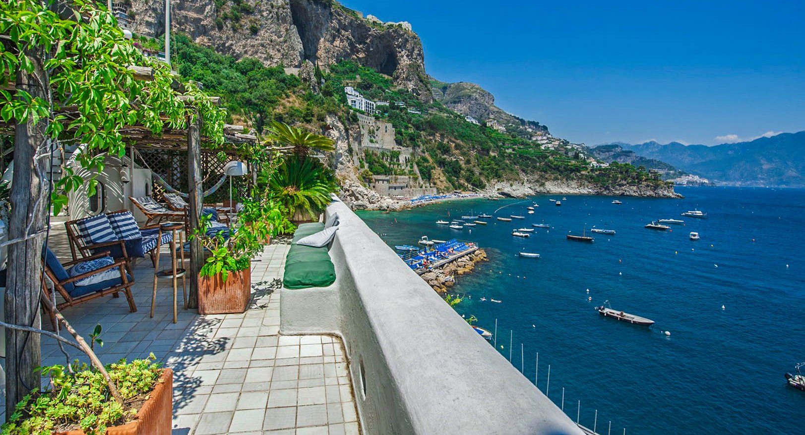 VILLE FRONTE MARE IN VENDITA CONCA DEI MARINI, COSTIERA AMALFITANA - VILLA DI LUSSO VISTA MARE IN VENDITA COSTIERA AMALFITANA