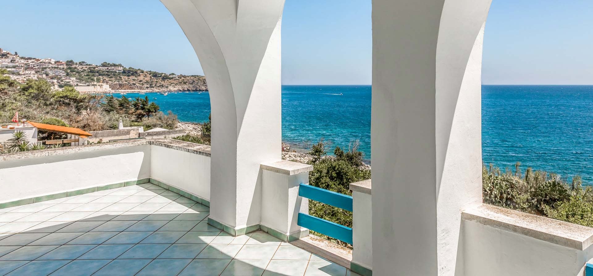 CASTRO MARINA, PUGLIA - VILLE FRONTE MARE IN VENDITA IN PUGLIA, VILLA DI LUSSO CON DISCESA A MARE IN VENDITA CASTRO MARINA, PUGLIA