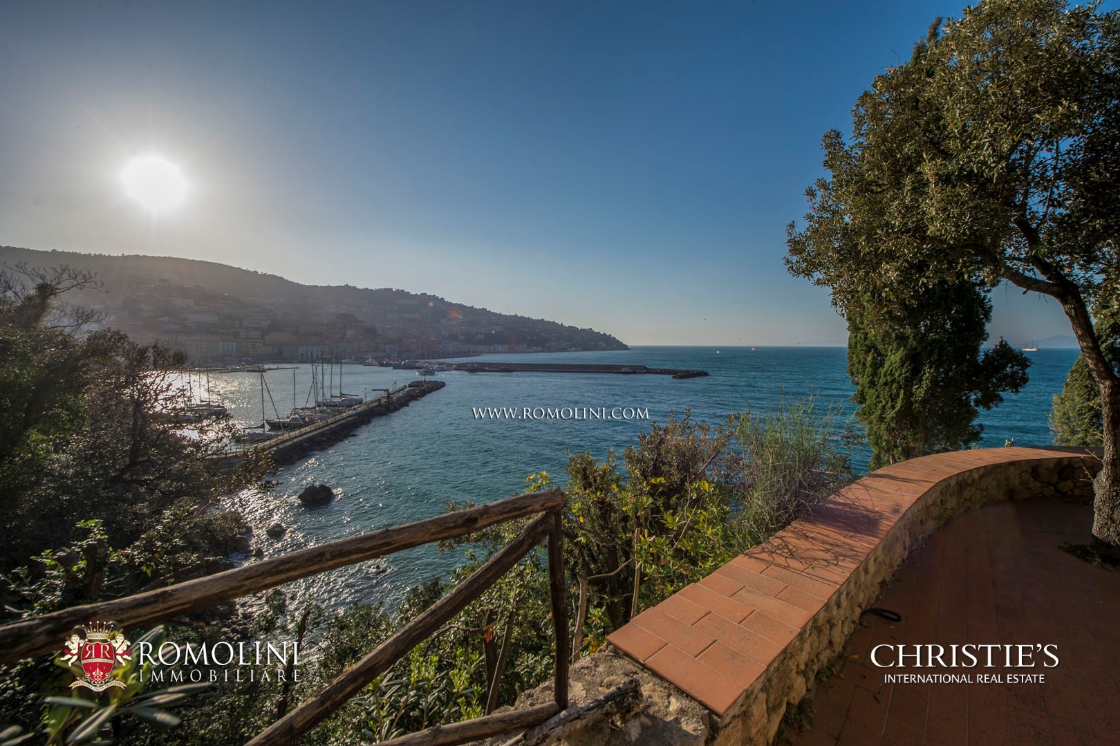 VILLE VISTA FRONTE MARE IN VENDITA ARGENTARIO