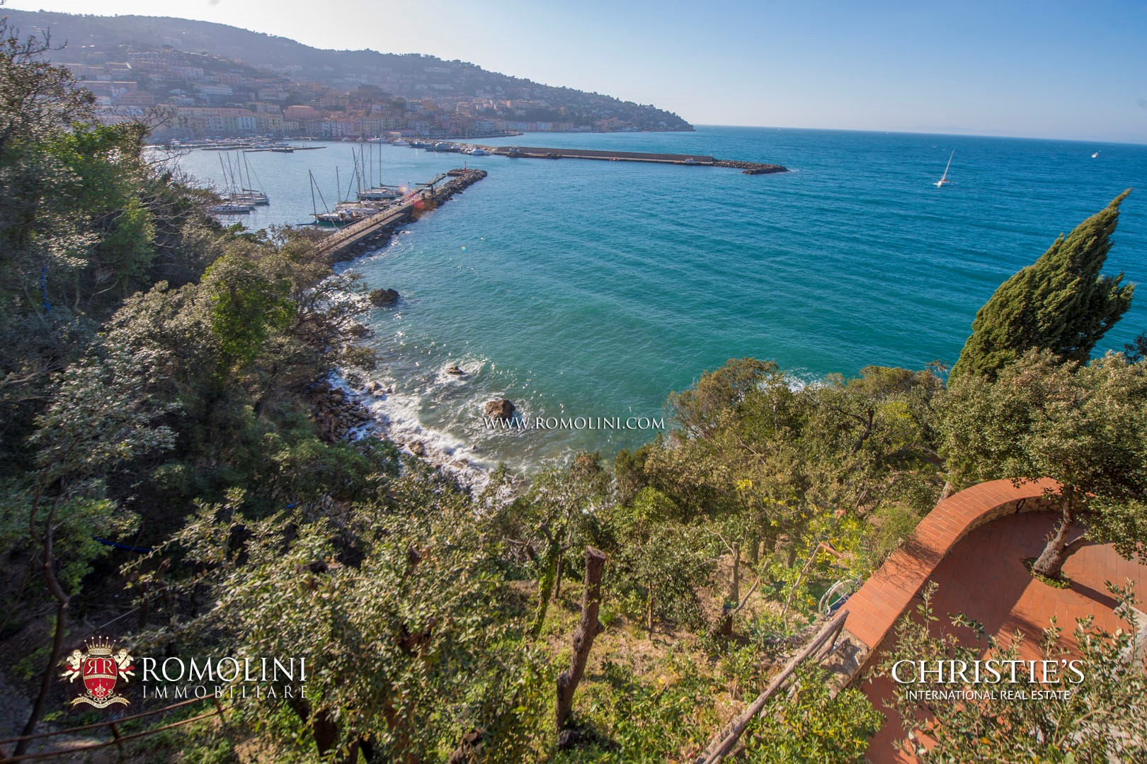 VILLE VISTA FRONTE MARE IN VENDITA ARGENTARIO