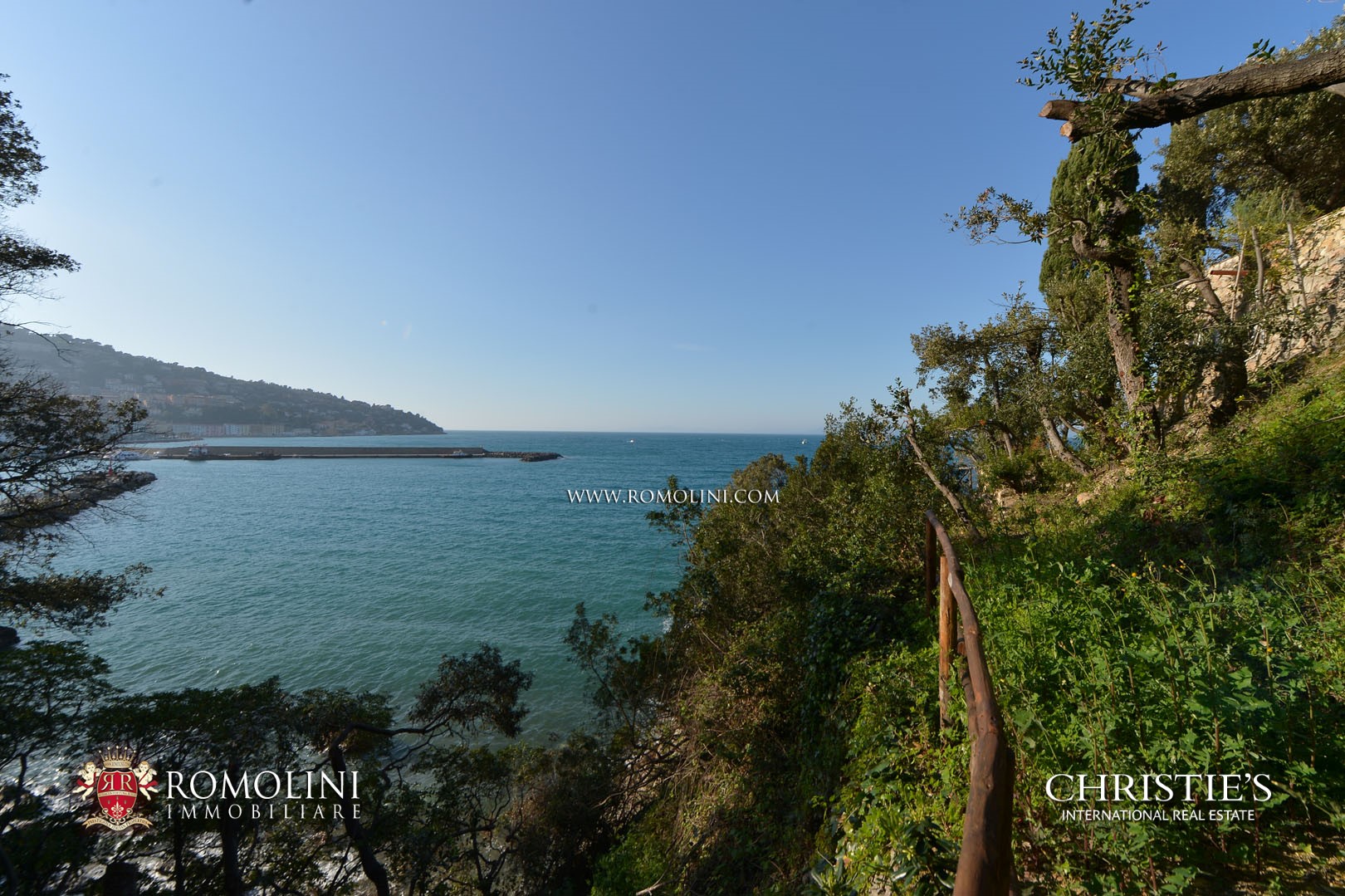 VILLE VISTA FRONTE MARE IN VENDITA ARGENTARIO