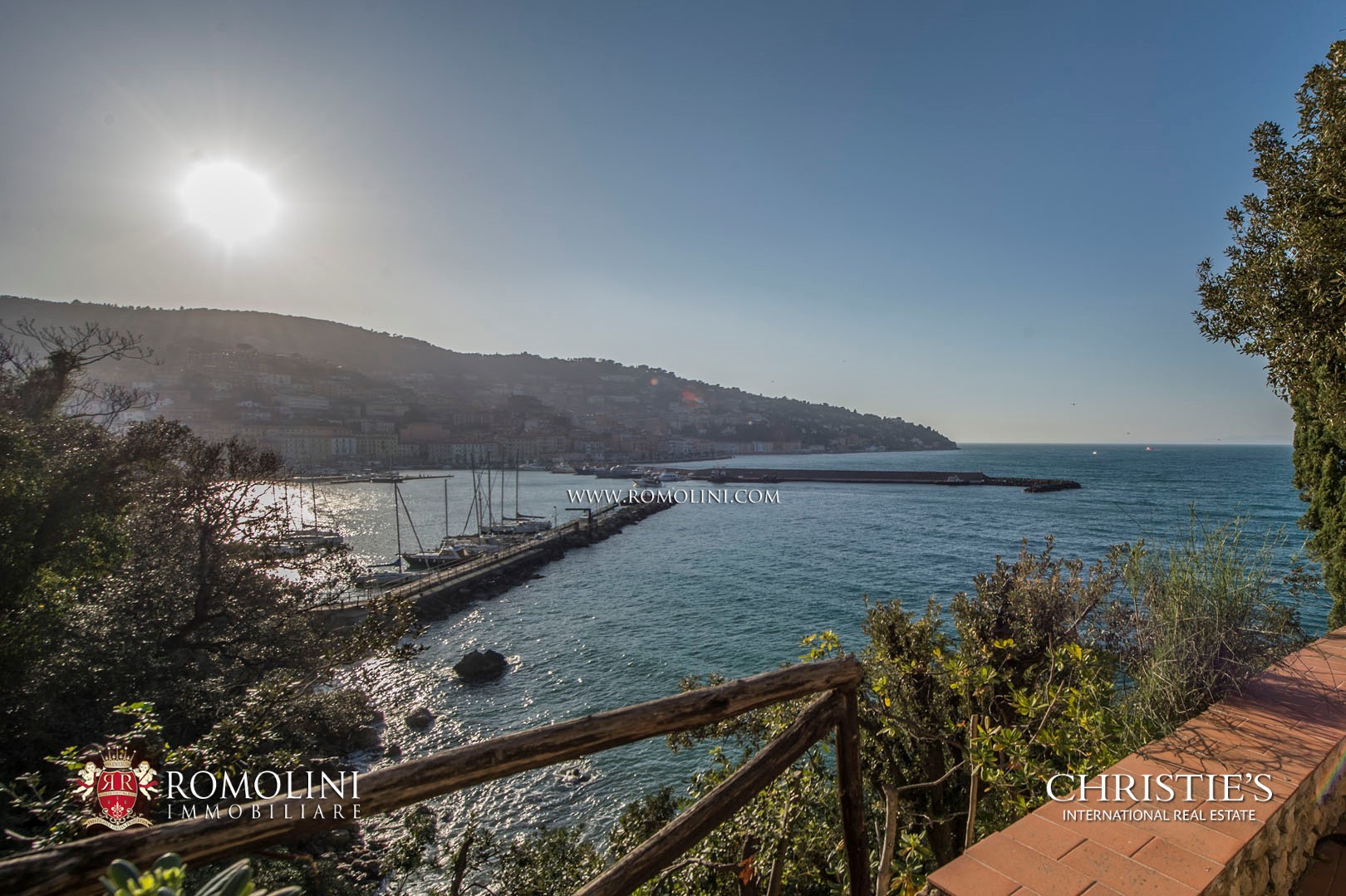 VILLE VISTA FRONTE MARE IN VENDITA ARGENTARIO