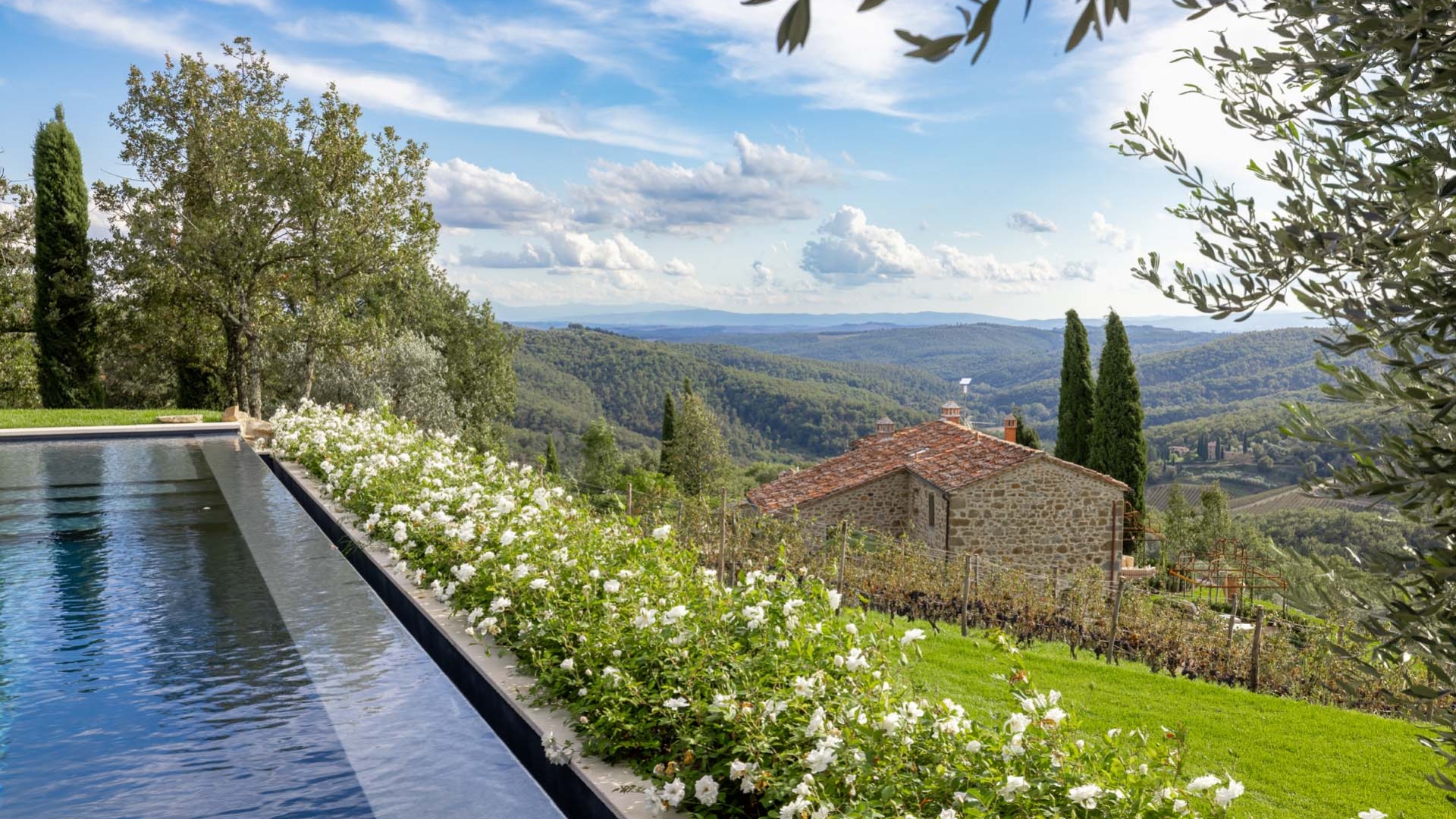 CASALI DI LUSSO RUSTICI IN VENDITA A SIENA