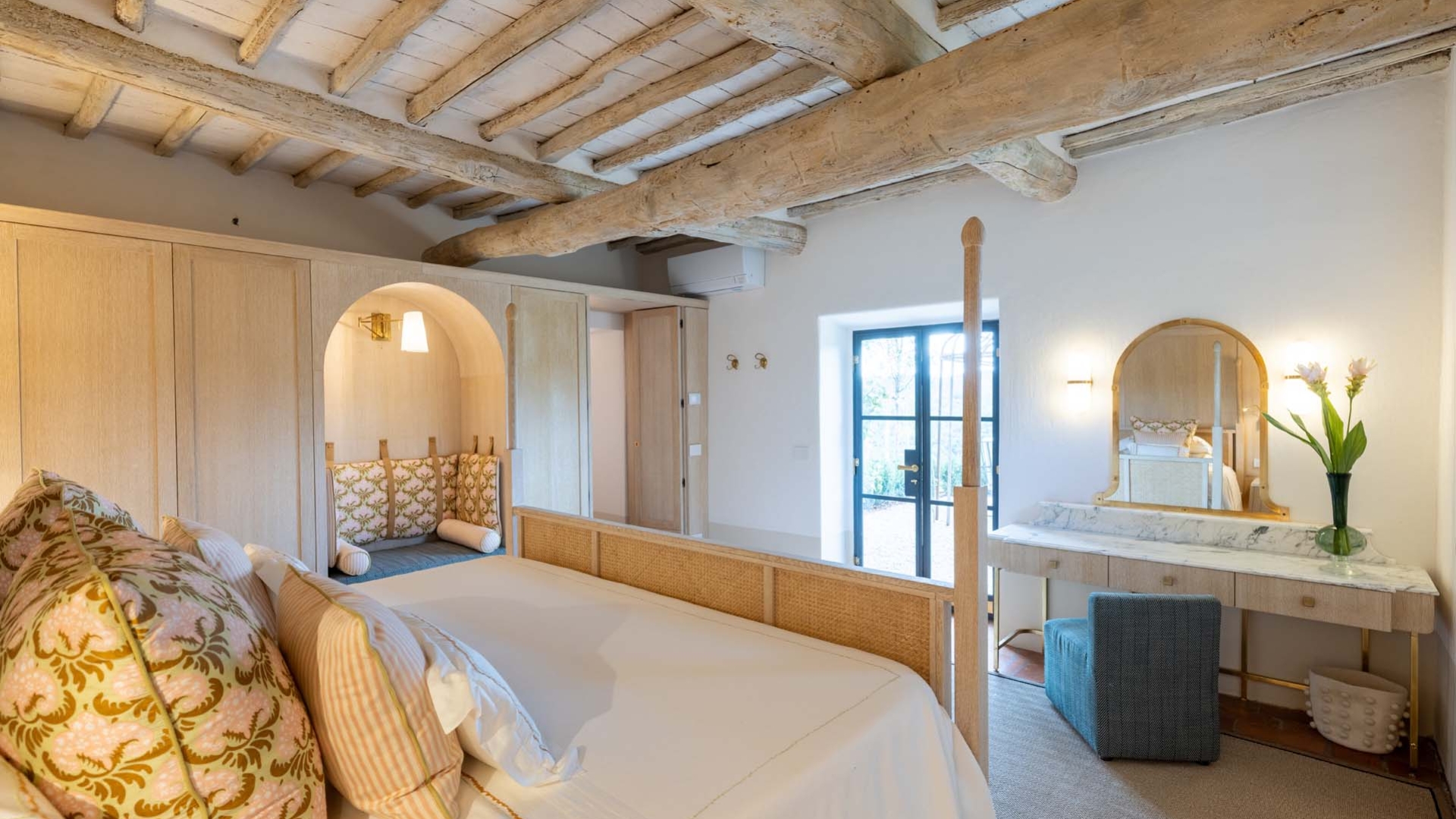 CASALI DI LUSSO RUSTICI IN VENDITA A SIENA