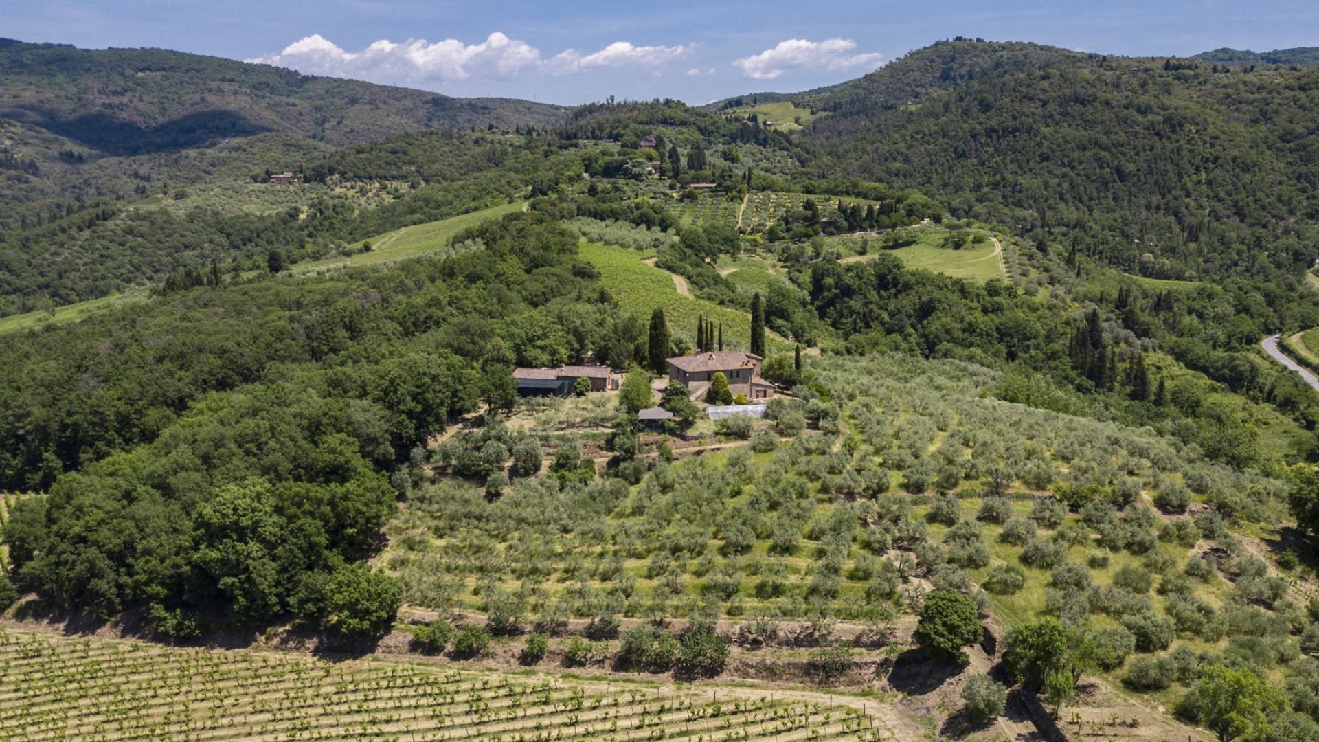 CASALI  RUSTICI IN VENDITA FIRENZE, CHIANTI FIORENTINO, COLLINE FIORENTINE, VALDARNO, MUGELLO 