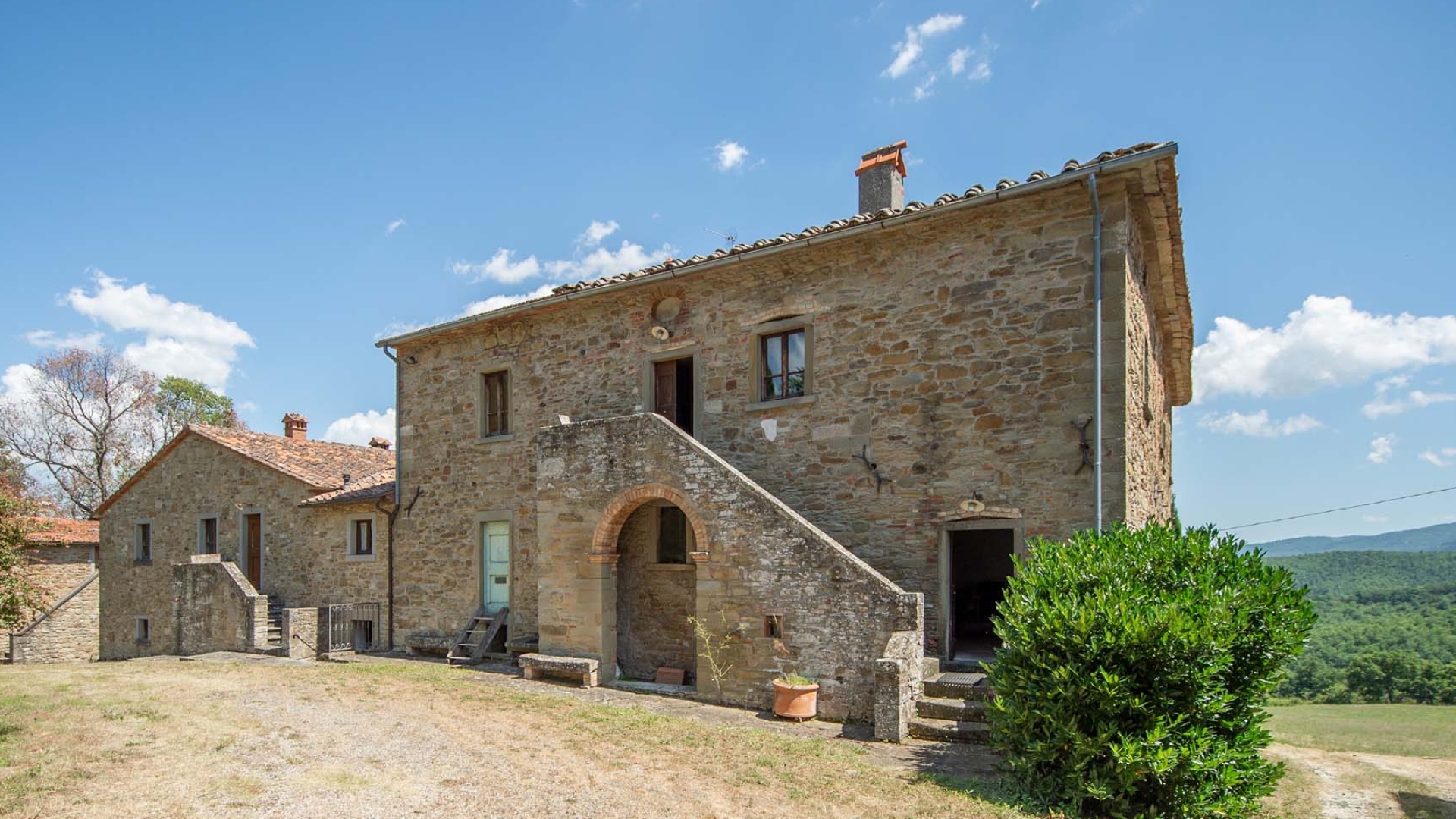 CASALE RUSTICO DA RISTRUTTURARE IN VENDITA UMBRIA, RUDERE PROGETTO DI RESTAURO