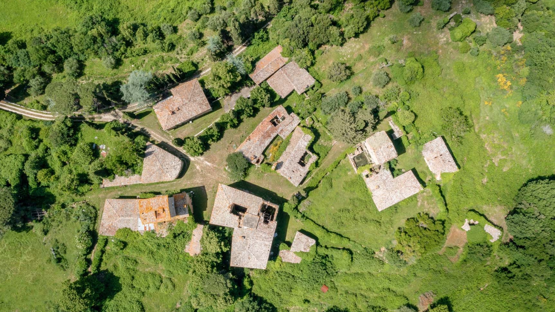 CASALE RUSTICO, RUDERI DA RISTRUTTURARE IN VENDITA TOSCANA
