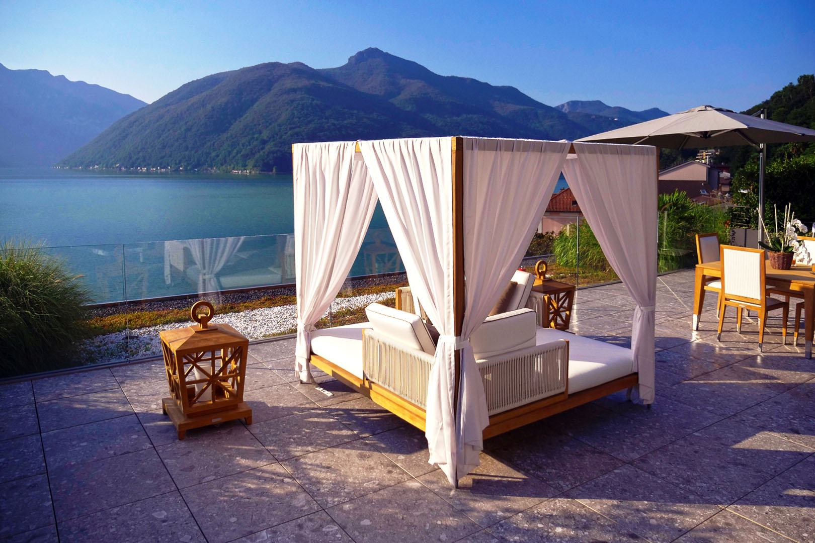 VILLE E ATTICI VISTA LAGO IN VENDITA IN SVIZZERA - TICINO, LUGANO