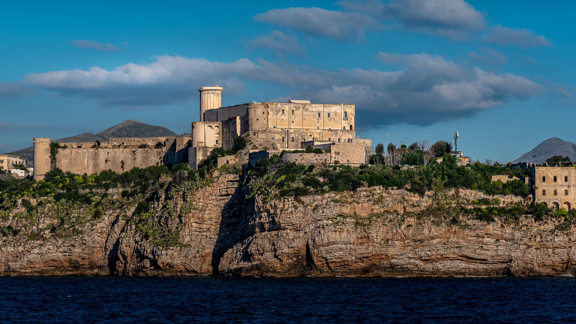 VILLE E APPARTAMENTI IN VENDITA A LATINA, LAZIO