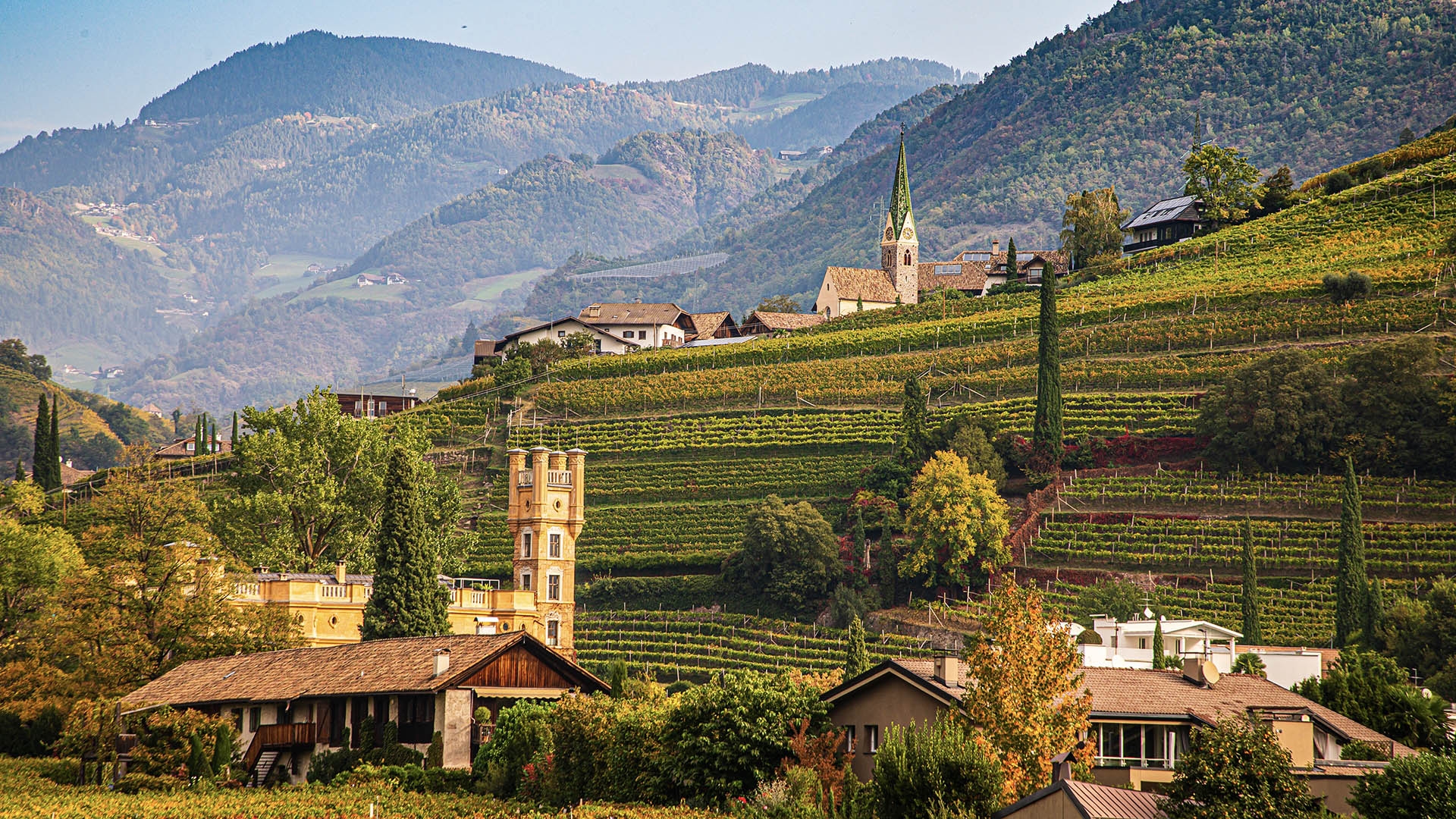 BOLZANO, TRENTINO-ALTO ADIGE: CHALET DI LUSSO, MASI IN PIETRA E CASE SULLE PISTE DA SCI IN VENDITA NELLA PROVINCIA DI BOLZANO