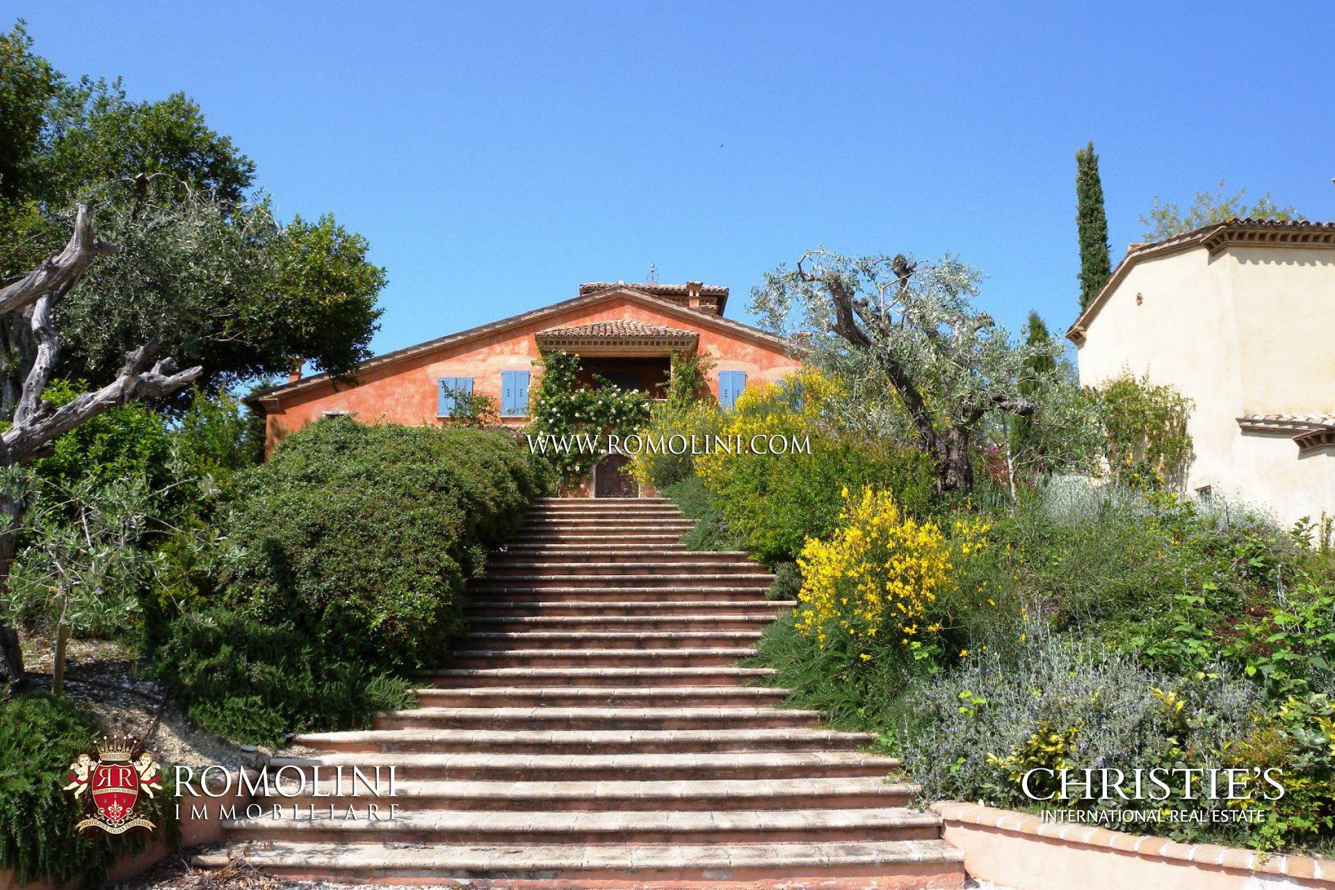 MARCHE - VENDITA VILLE DI LUSSO, CASE AL MARE, AZ.VITIVINICOLE E APPARTAMENTI
