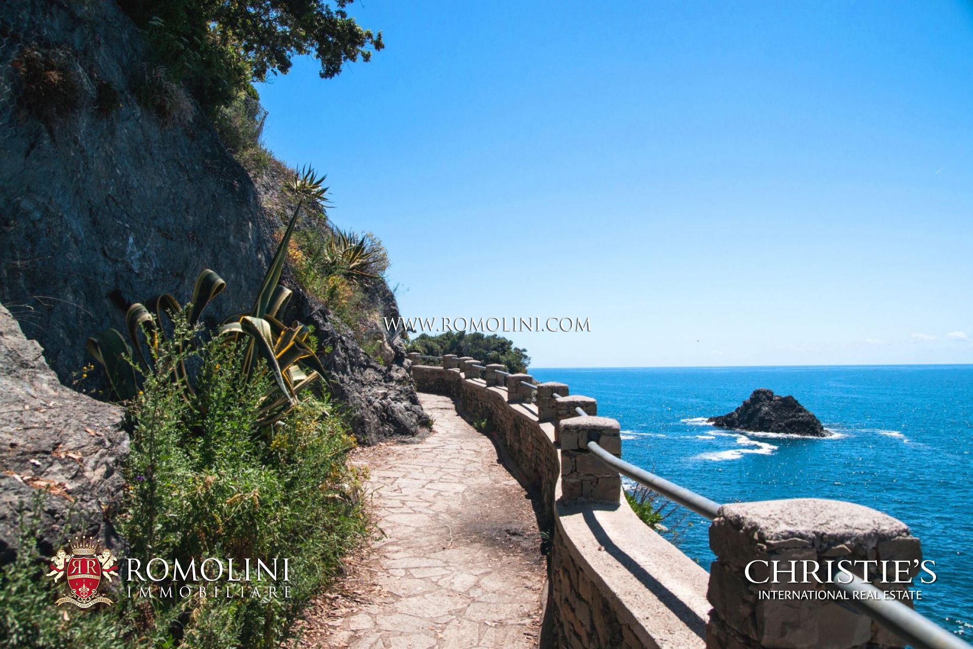 LIGURIA - VILLE CASE E APPARTAMENTI IN VENDITA