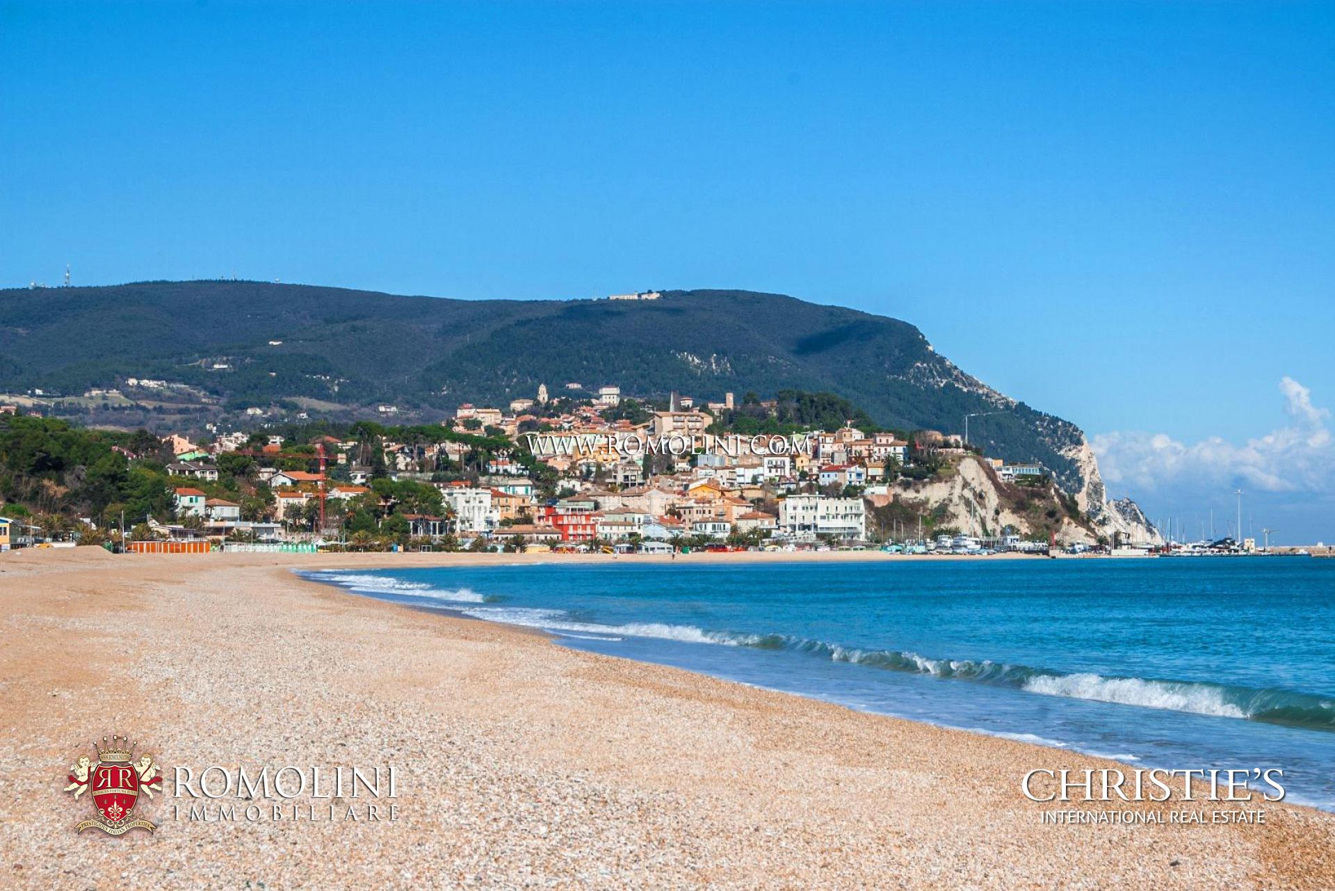 MARCHE - VENDITA VILLE DI LUSSO, CASE AL MARE, AZ.VITIVINICOLE E APPARTAMENTI